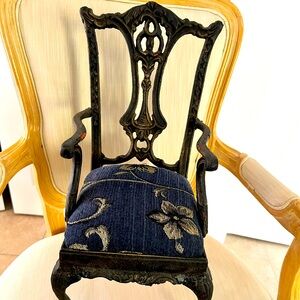 Chippendale decorative little chair.